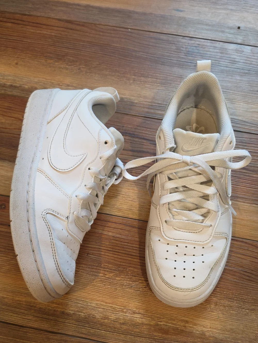 Nike Kids White Low-Top Sneakers with Swoosh